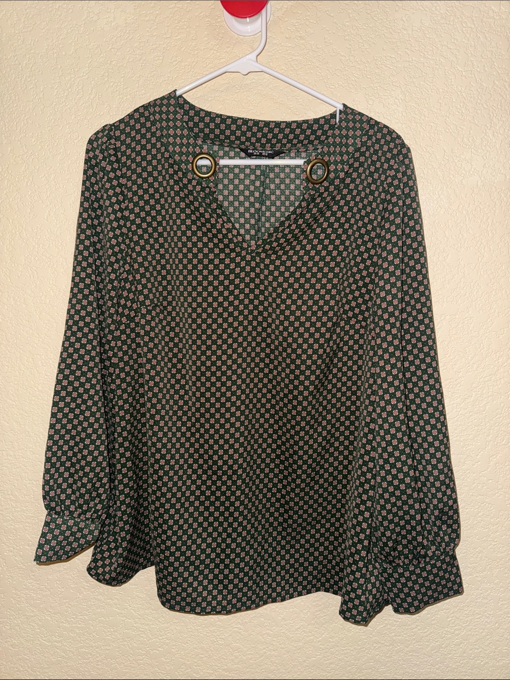 BloomChic Printed Split Neck Blouse | Bell Sleeve Top | Women’s US 10